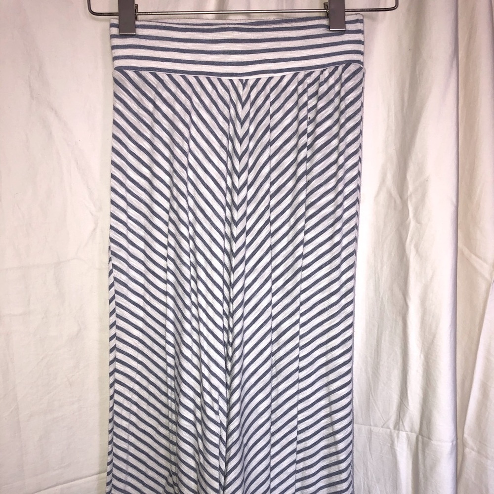 girls’ skirt